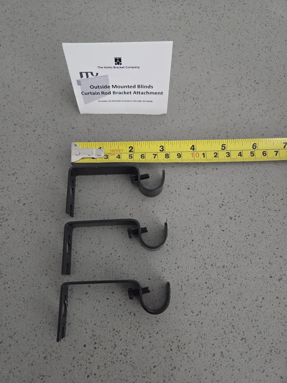 NO NO Bracket Mounted Curtain Rod Set in Black
